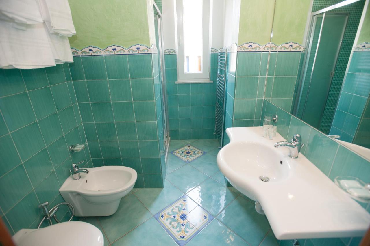 Hotel Villa Sirena - Thermae & Spa Ischia Exteriér fotografie