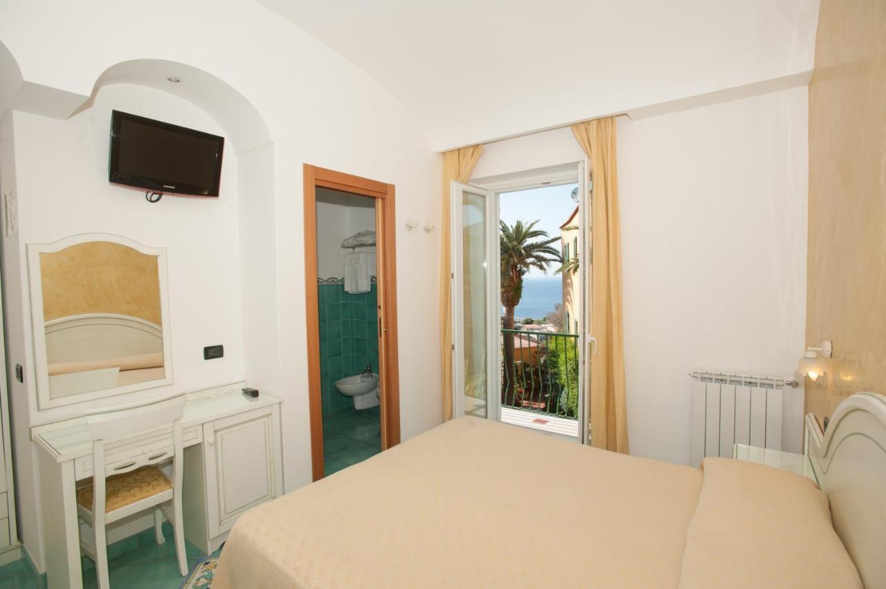 Hotel Villa Sirena - Thermae & Spa Ischia Exteriér fotografie